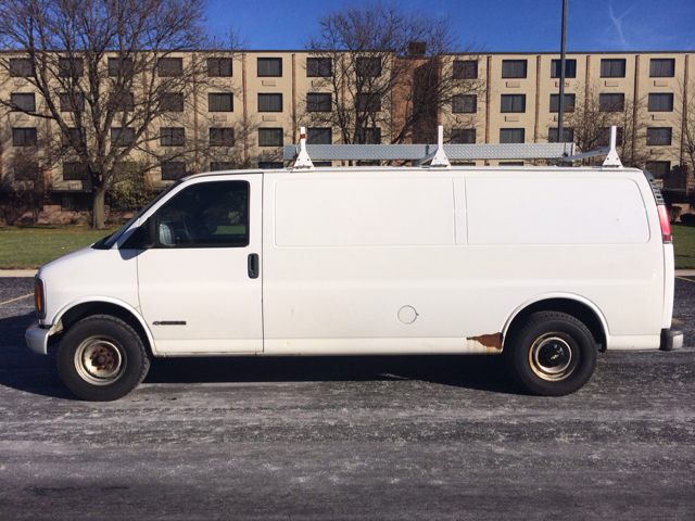 2001 Chevrolet Express Club Cab 155 WB HD 4WD