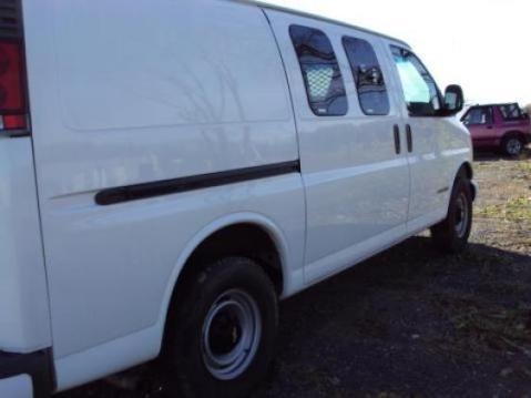 2001 Chevrolet Express Base