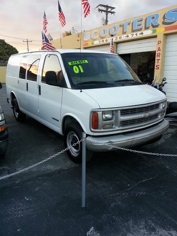 2001 Chevrolet Express Coupe 4D