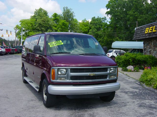 2001 Chevrolet Express Ls/5.3l/3rd ROW