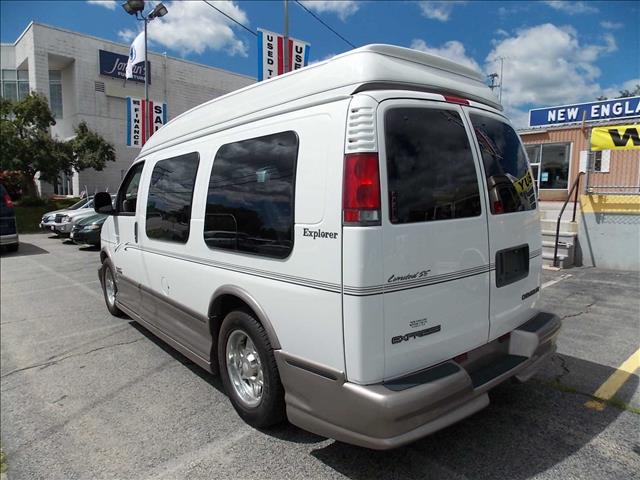 2002 Chevrolet Express XLT Sport 4.6L 2WD