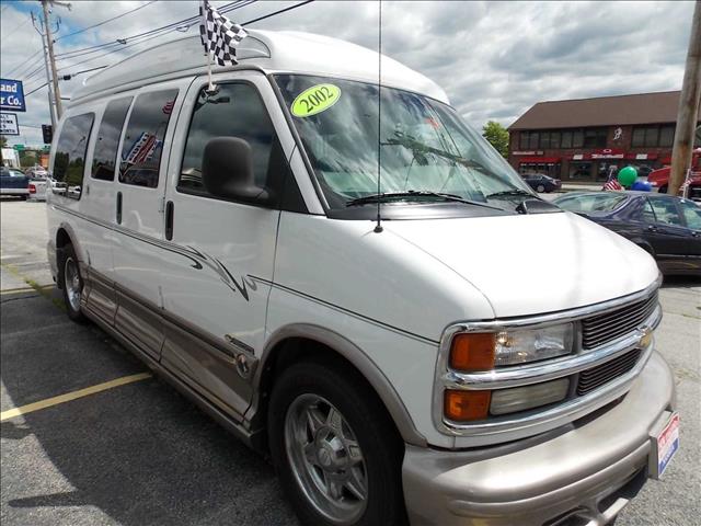 2002 Chevrolet Express XLT Sport 4.6L 2WD