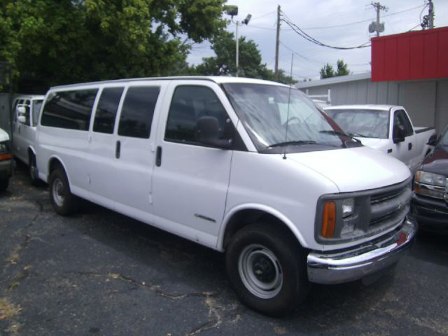 2002 Chevrolet Express Ls/5.3l/3rd ROW