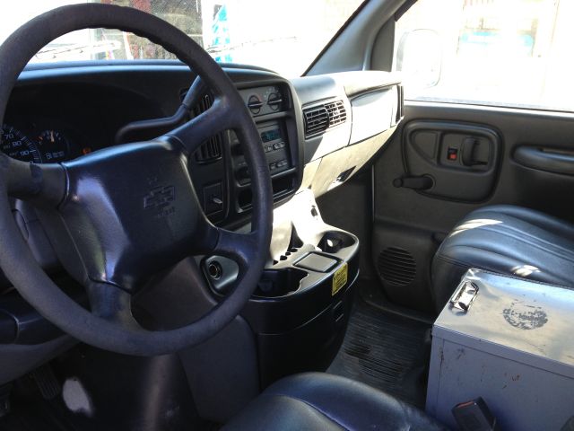 2002 Chevrolet Express Coupe 4D