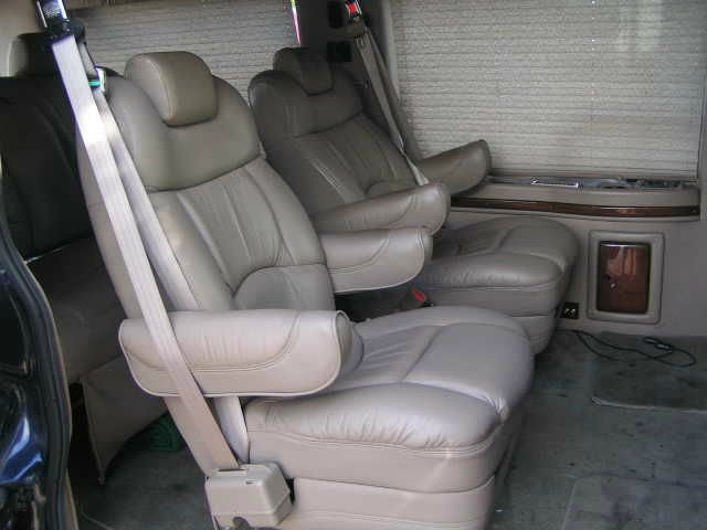 2002 Chevrolet Express 750i 4dr Sdn