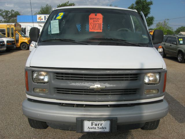 2002 Chevrolet Express REG WB