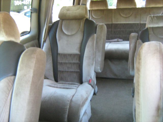 2002 Chevrolet Express 750i 4dr Sdn