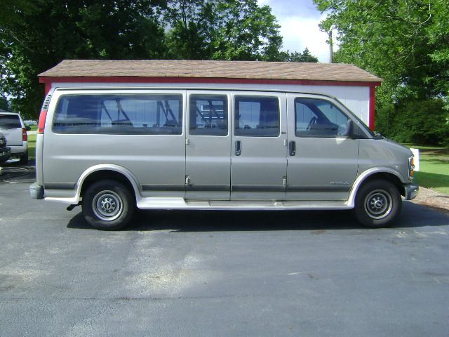 2002 Chevrolet Express Ls/5.3l/3rd ROW