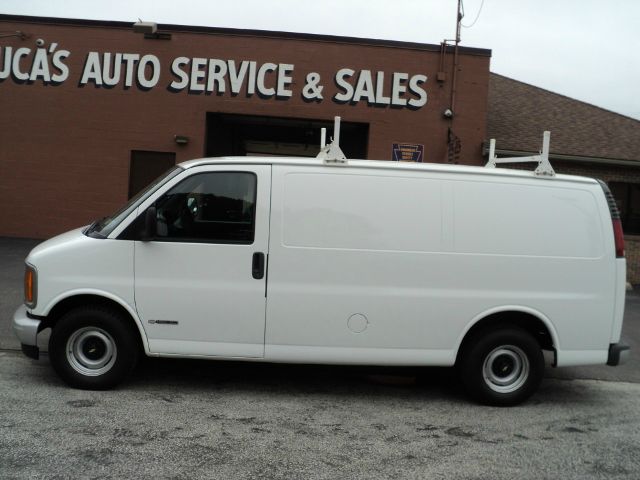 2002 Chevrolet Express 750i 4dr Sdn