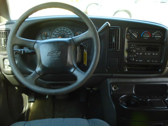 2002 Chevrolet Express Water Truck