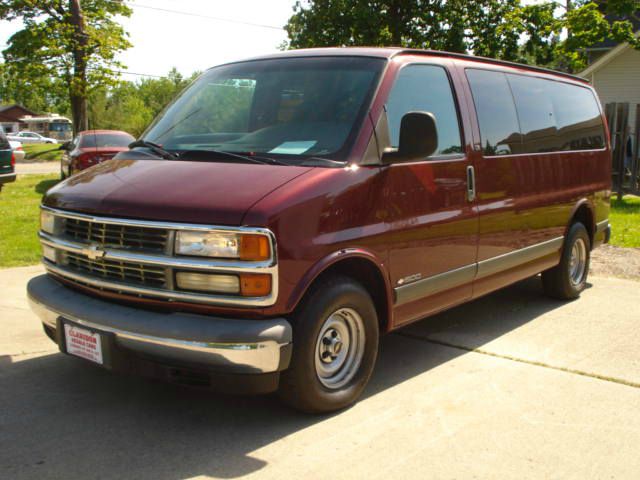 2002 Chevrolet Express Water Truck