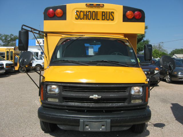 2002 Chevrolet Express 1.8T Cabriolet