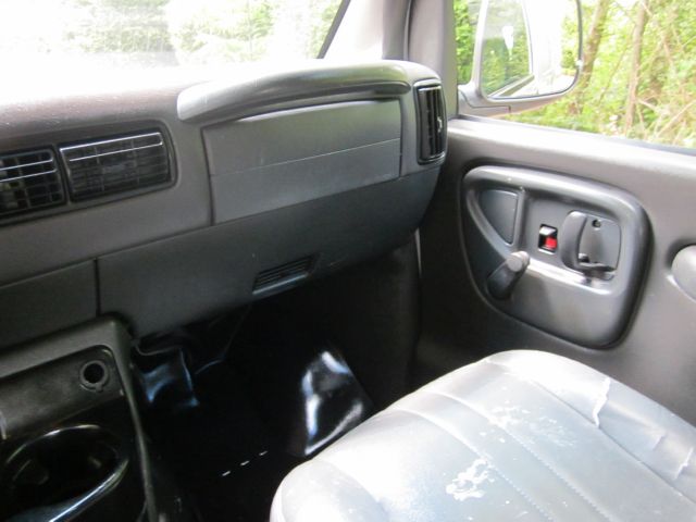 2002 Chevrolet Express 750i 4dr Sdn