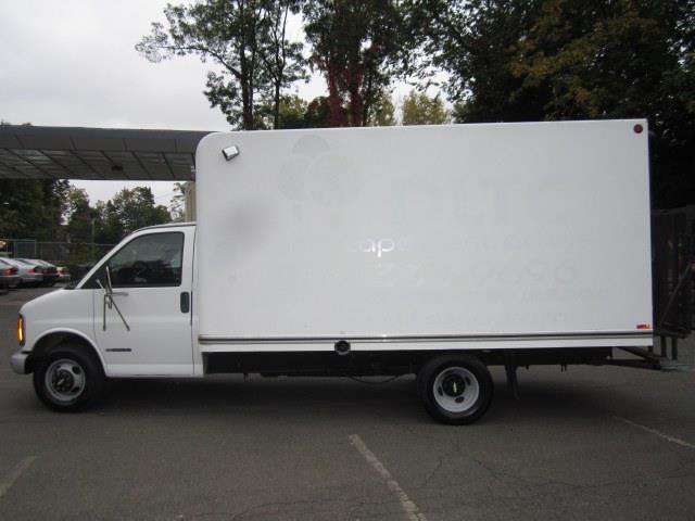 2002 Chevrolet Express 3500 SLT