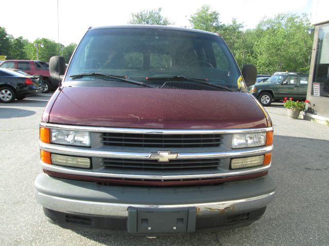 2002 Chevrolet Express Water Truck