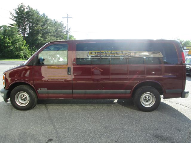 2002 Chevrolet Express Water Truck