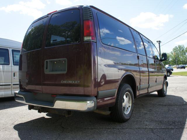 2002 Chevrolet Express Water Truck