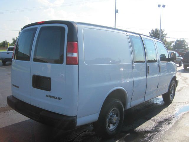 2003 Chevrolet Express Coupe 4D