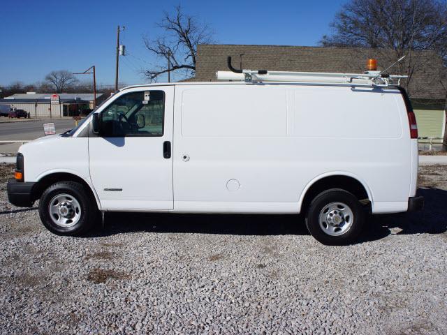 2003 Chevrolet Express Unknown