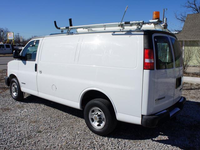 2003 Chevrolet Express Unknown