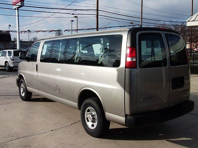 2003 Chevrolet Express Unknown