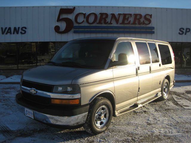 2003 Chevrolet Express 750i 4dr Sdn