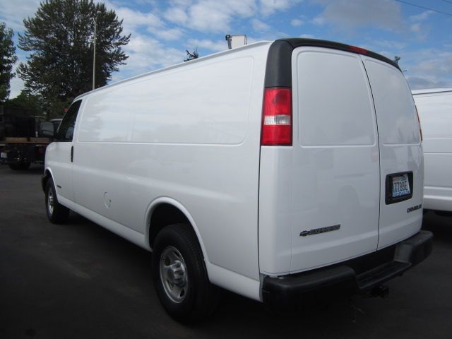 2003 Chevrolet Express Ls/5.3l/3rd ROW