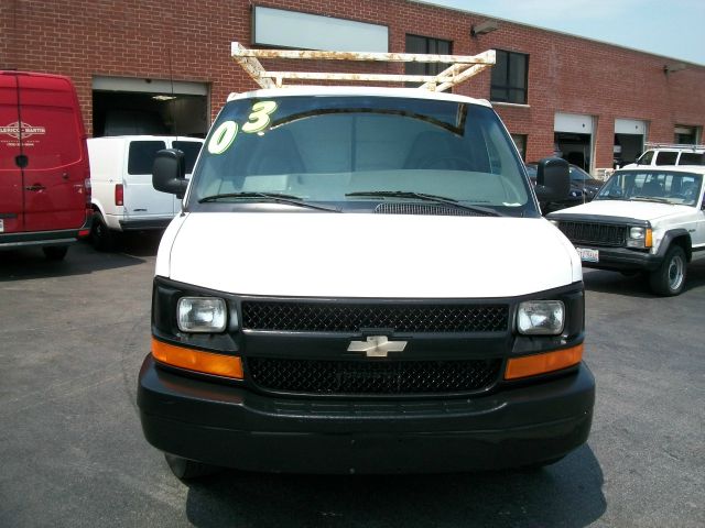 2003 Chevrolet Express Ls/5.3l/3rd ROW