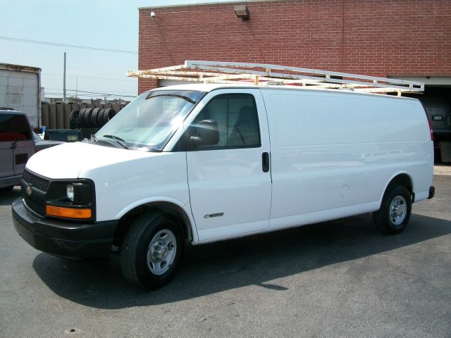 2003 Chevrolet Express Ls/5.3l/3rd ROW