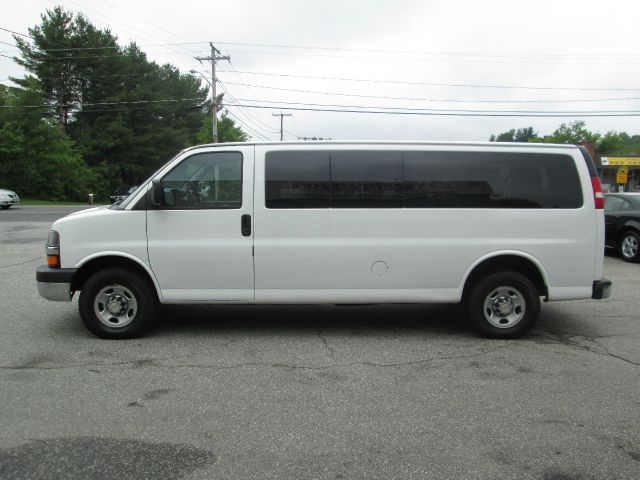 2004 Chevrolet Express Ls/5.3l/3rd ROW