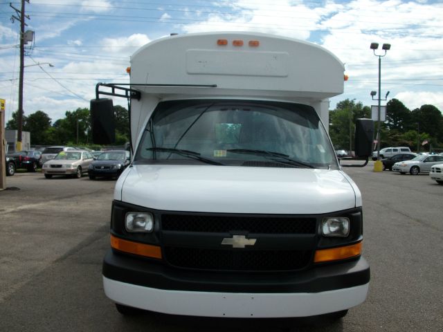 2004 Chevrolet Express 1.8T Cabriolet