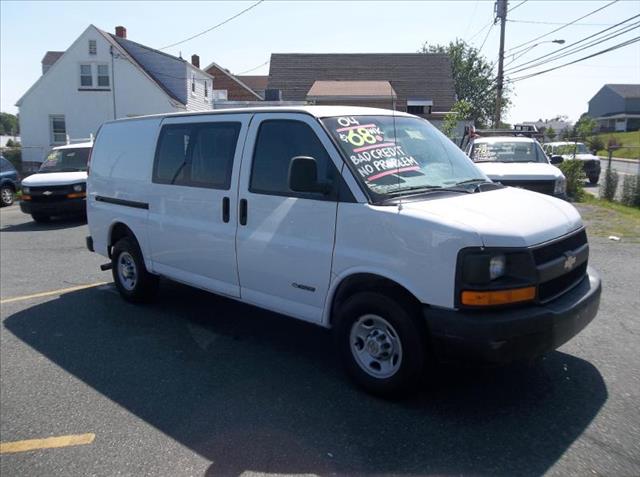 2004 Chevrolet Express Glk350 RWD 4dr SUV