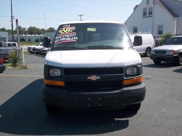 2004 Chevrolet Express Glk350 RWD 4dr SUV