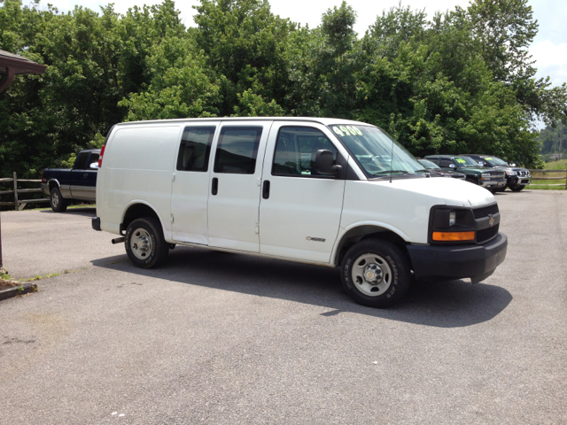 2004 Chevrolet Express Coupe 4D