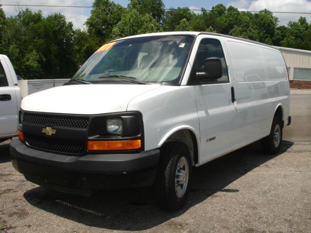 2004 Chevrolet Express Coupe 4D