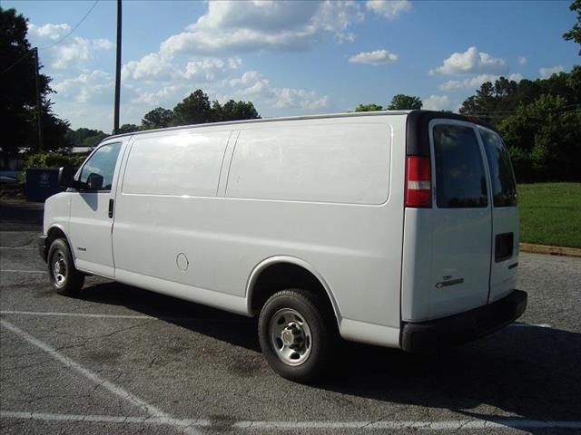 2004 Chevrolet Express Unknown