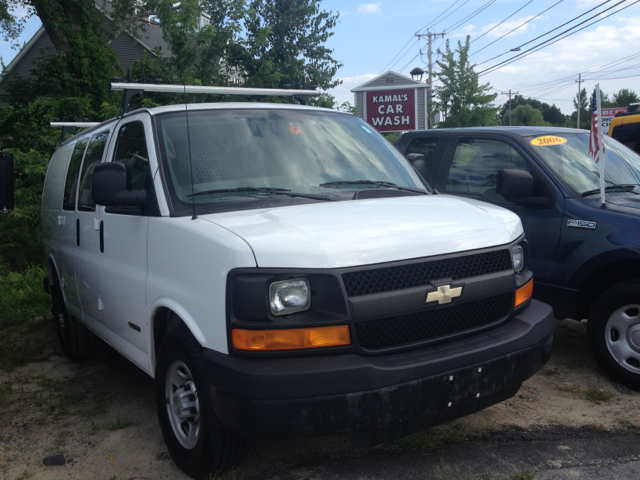 2005 Chevrolet Express REG WB