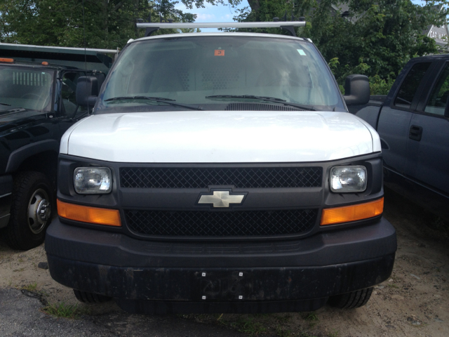 2005 Chevrolet Express REG WB