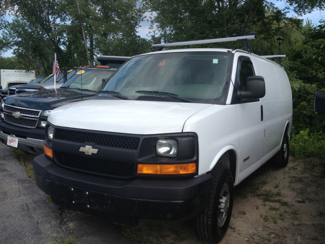 2005 Chevrolet Express REG WB