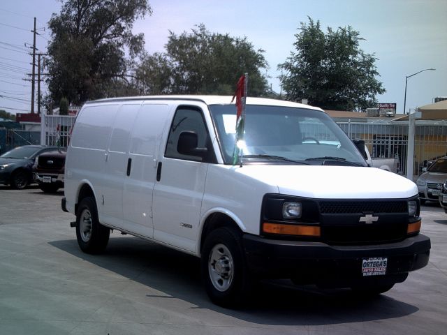 2005 Chevrolet Express Coupe 4D