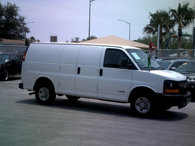 2005 Chevrolet Express Coupe 4D