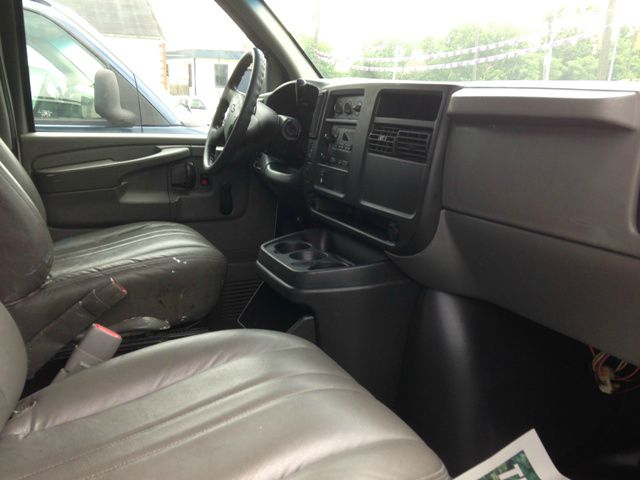 2005 Chevrolet Express Coupe 4D