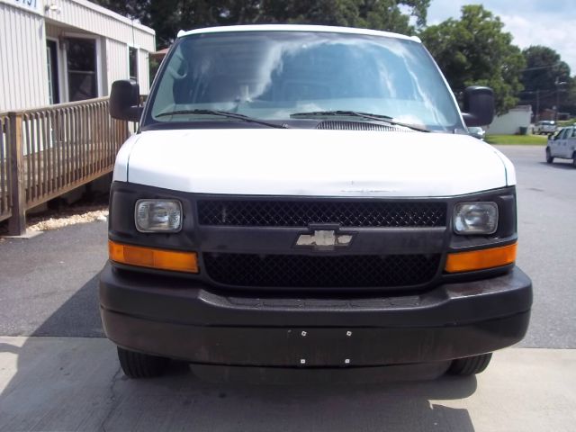 2005 Chevrolet Express Coupe 4D