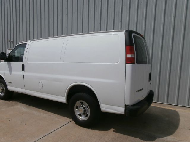 2005 Chevrolet Express Coupe 4D