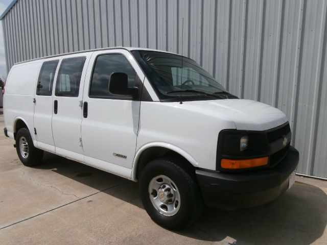 2005 Chevrolet Express Coupe 4D