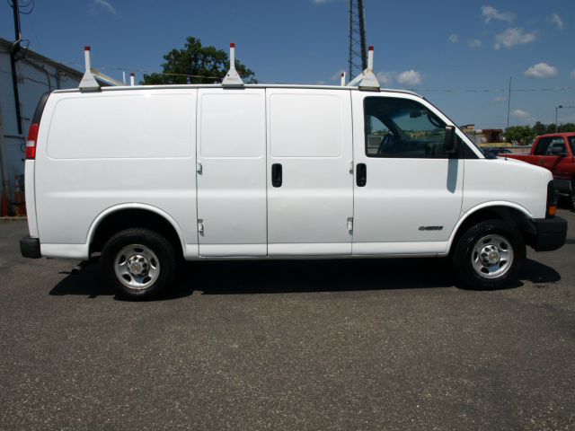 2005 Chevrolet Express Coupe 4D