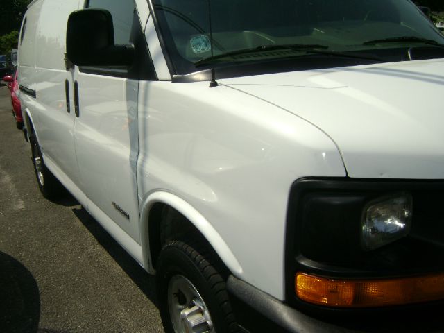 2005 Chevrolet Express Coupe 4D