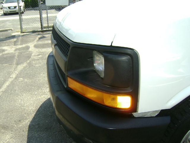 2005 Chevrolet Express Coupe 4D