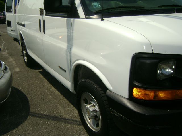 2005 Chevrolet Express Coupe 4D