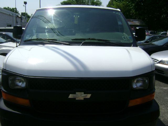 2005 Chevrolet Express Coupe 4D